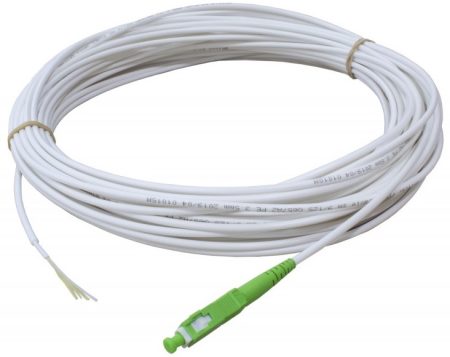 Acometida exterior 1 fibra G657A2 con DuPont™ Kevlar® con conector SC/APC 150m – ø 3,5mm | Blanco